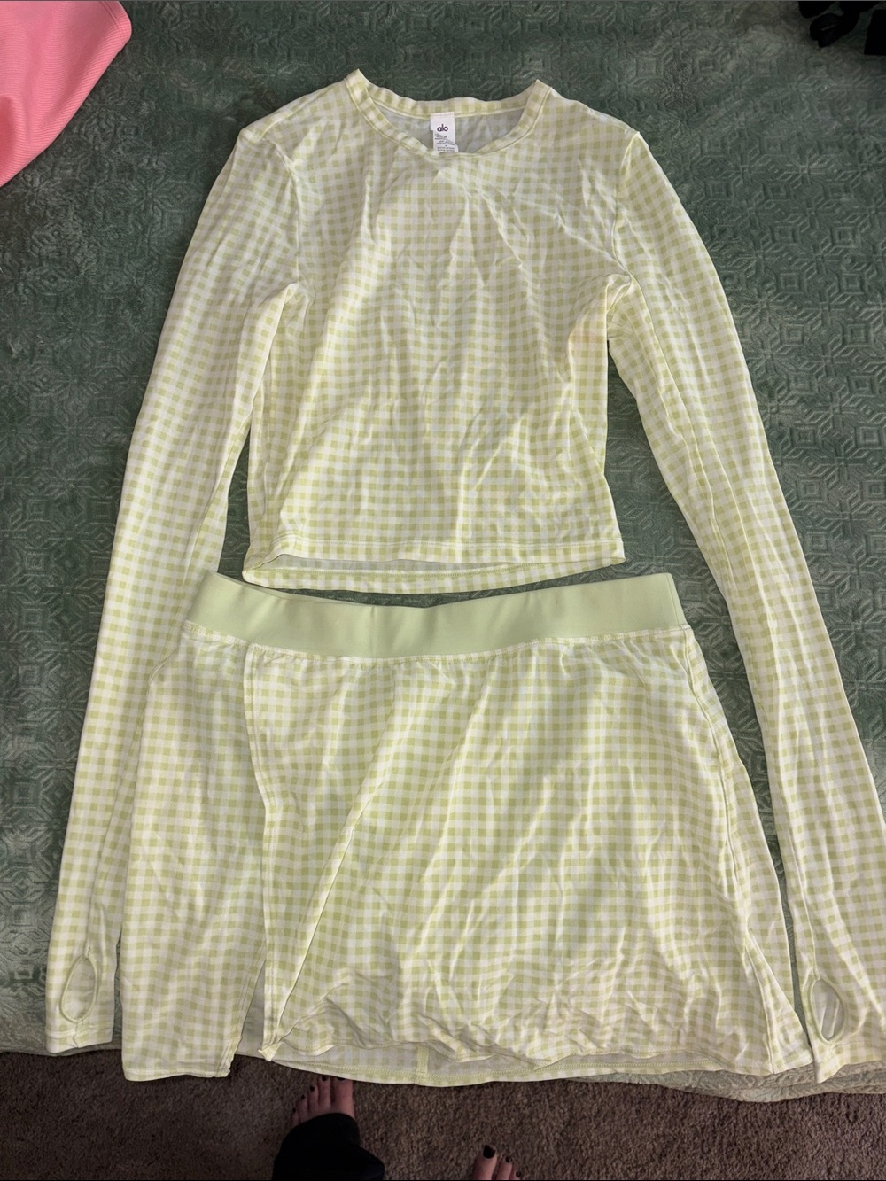 ALO Yoga Pale Yellow Gingham Mesh Skirt Set - Picture 1 of 7